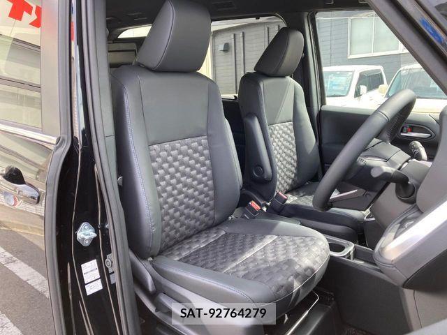 Toyota VOXY HYBRID 2025-01 6615357-7