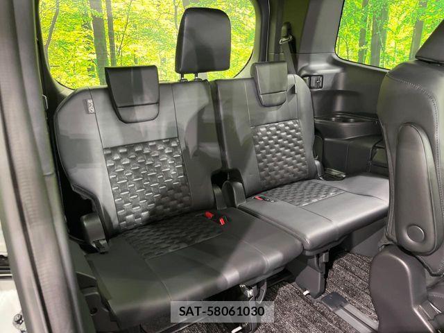 Toyota VOXY HYBRID 2026-04 6615356-9