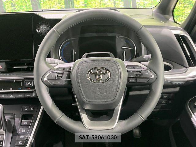 Toyota VOXY HYBRID 2026-04 6615356-11