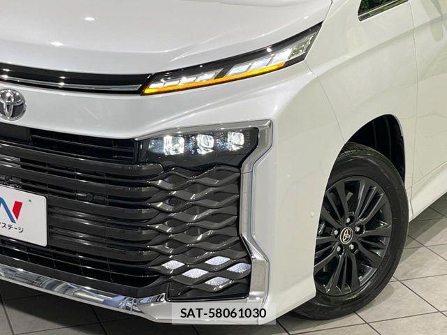 Toyota VOXY HYBRID 2026-04 6615356-12