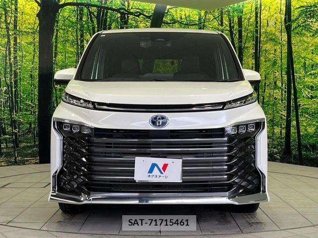 Toyota VOXY HYBRID 2023-12 6678552-13