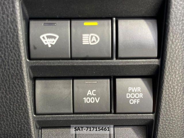 Toyota VOXY HYBRID 2023-12 6678552-6
