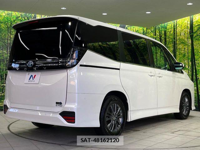 Toyota VOXY HYBRID 2024-04 6678554-17