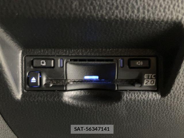 Toyota VOXY HYBRID 2023-10 6678553-9