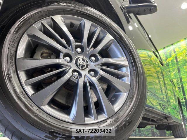 Toyota VOXY HYBRID 2023-10 6753668-11