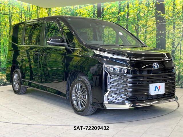 Toyota VOXY HYBRID 2023-10 6753668-14