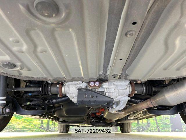 Toyota VOXY HYBRID 2023-10 6753668-17