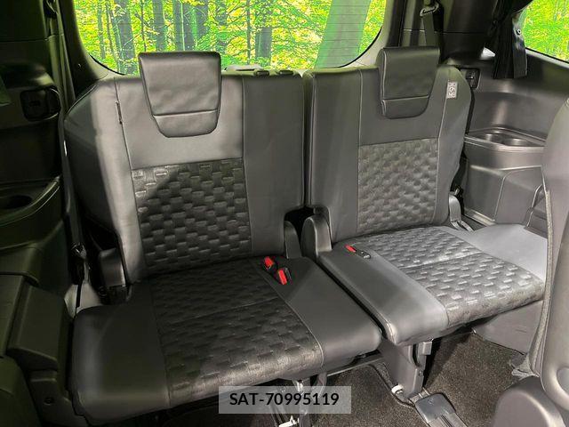 Toyota VOXY HYBRID 2025-06 6791734-9