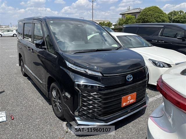 Toyota VOXY HYBRID 2022-03 6914674-0