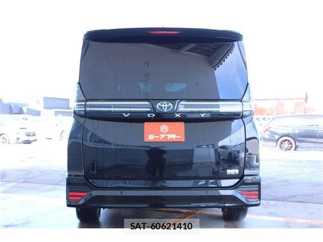 Toyota VOXY HYBRID 2022-12 6914683-11