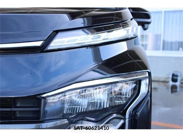 Toyota VOXY HYBRID 2022-12 6914683-15