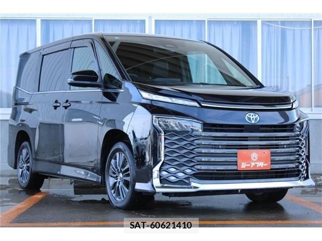 Toyota VOXY HYBRID 2022-12 6914683-6