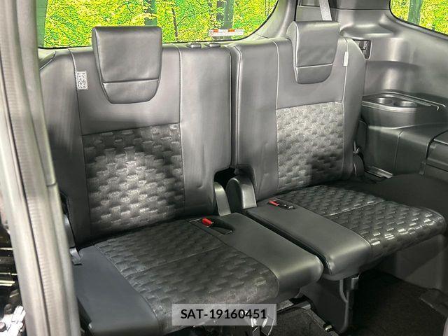 Toyota VOXY HYBRID 2025-07 7226384-11