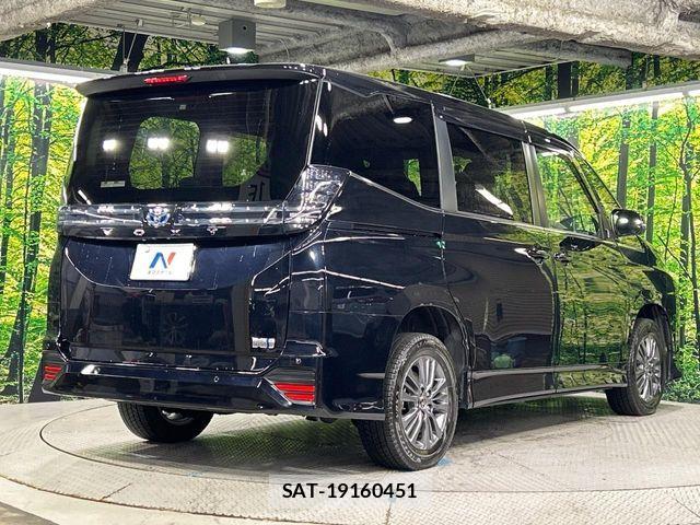 Toyota VOXY HYBRID 2025-07 7226384-17