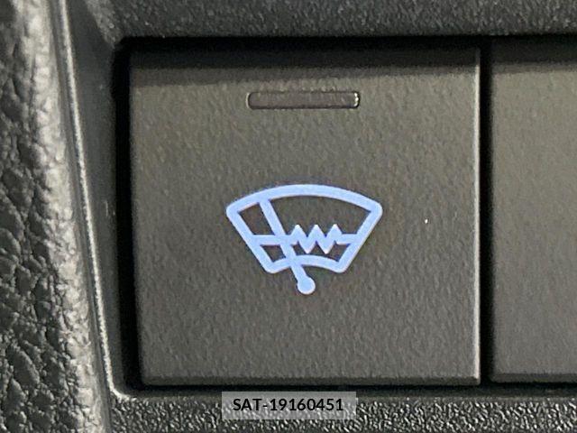 Toyota VOXY HYBRID 2025-07 7226384-4