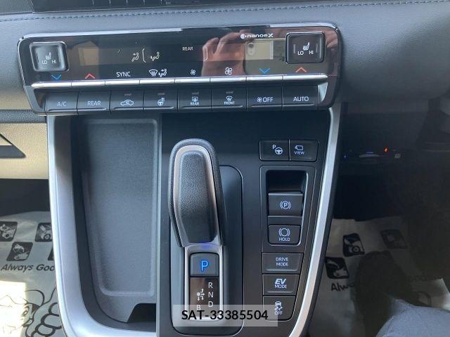 Toyota VOXY HYBRID 2026-03 7226382-12