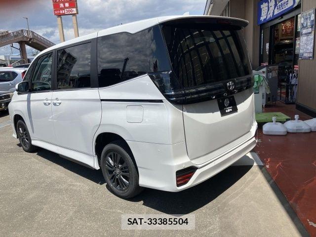 Toyota VOXY HYBRID 2026-03 7226382-3