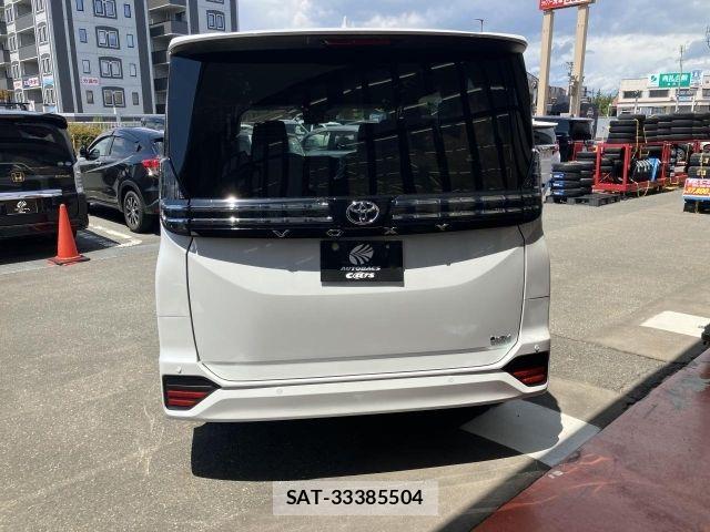 Toyota VOXY HYBRID 2026-03 7226382-4