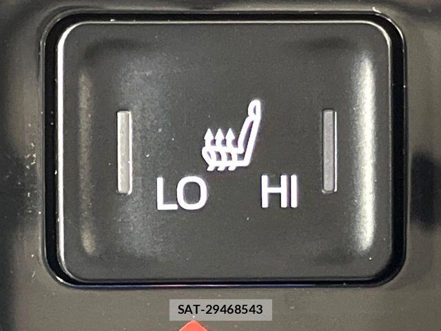 Toyota VOXY HYBRID 2025-10 7252654-9