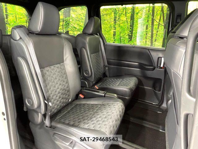 Toyota VOXY HYBRID 2025-10 7252654-10