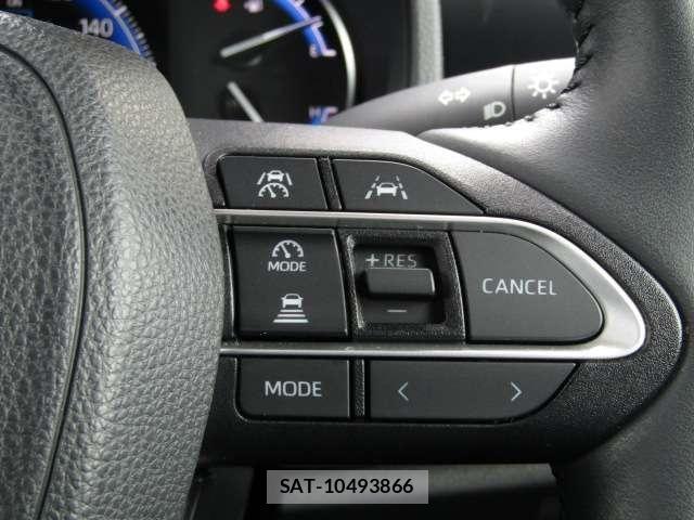 Toyota VOXY HYBRID 2023-07 7252661-8