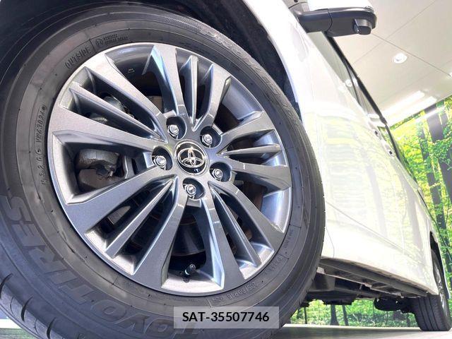 Toyota VOXY HYBRID 2024-10 7252658-14