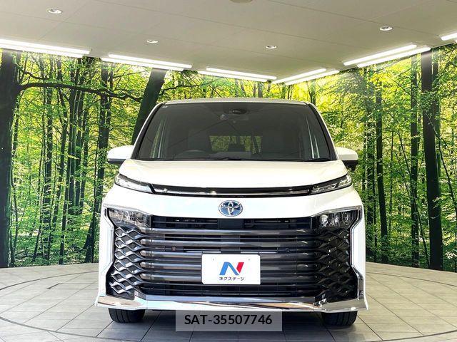 Toyota VOXY HYBRID 2024-10 7252658-15
