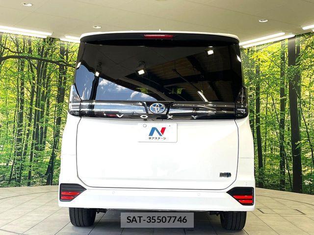 Toyota VOXY HYBRID 2024-10 7252658-16