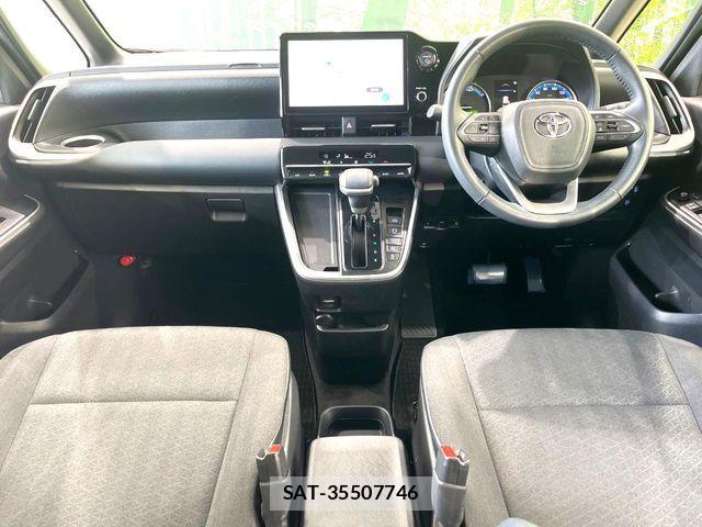 Toyota VOXY HYBRID 2024-10 7252658-1