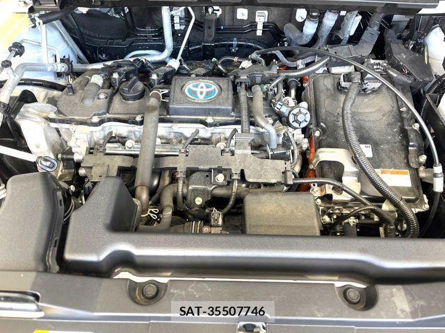 Toyota VOXY HYBRID 2024-10 7252658-19