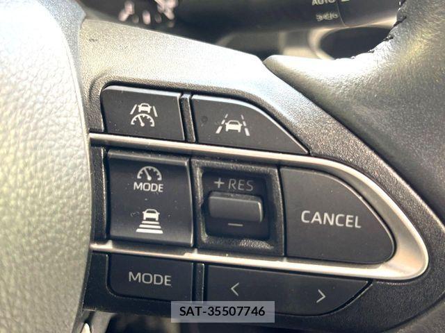 Toyota VOXY HYBRID 2024-10 7252658-6