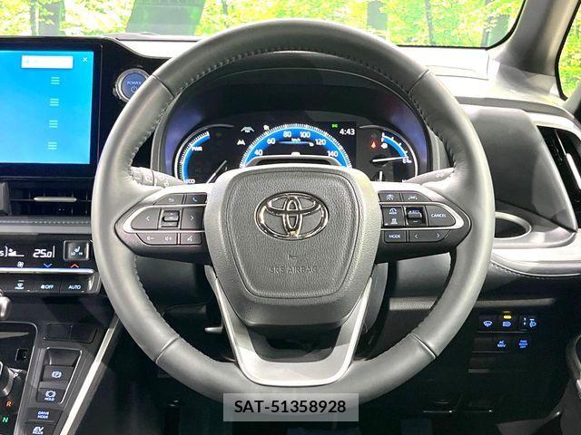 Toyota VOXY HYBRID 2023-09 7252655-12