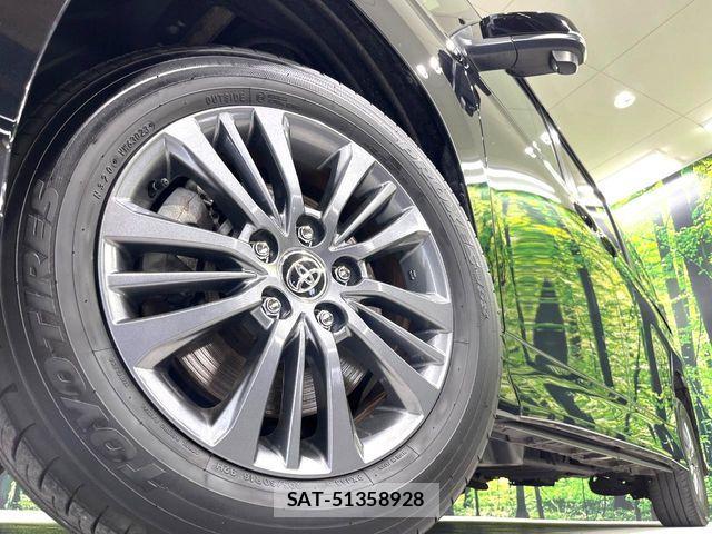 Toyota VOXY HYBRID 2023-09 7252655-14