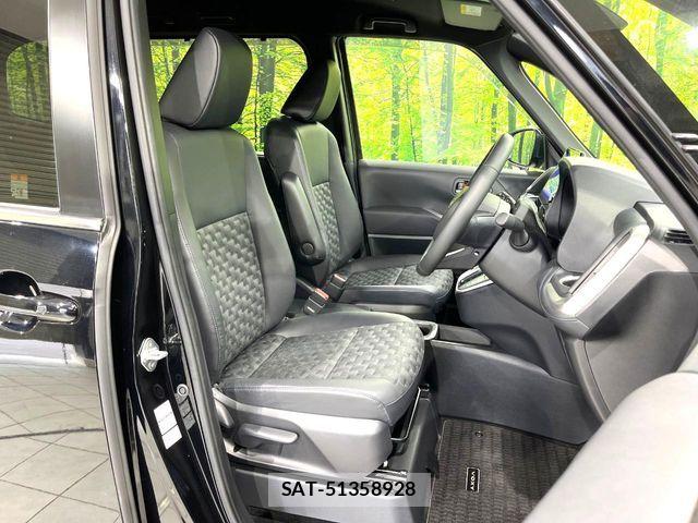 Toyota VOXY HYBRID 2023-09 7252655-8