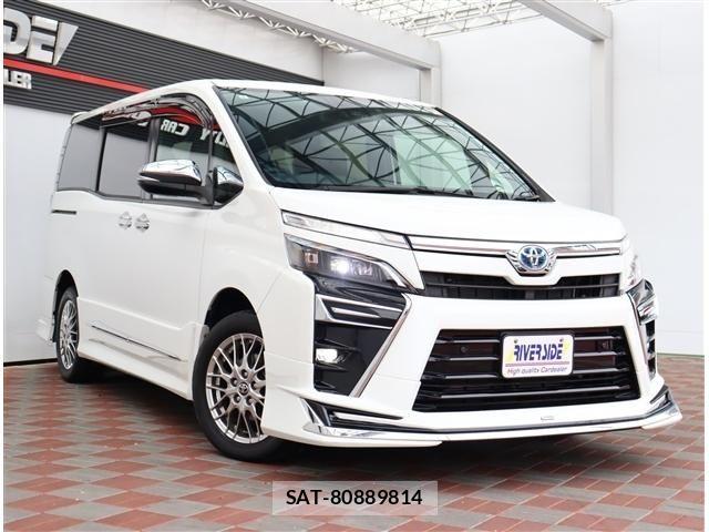 Toyota VOXY HYBRID 2021-08 7330786-22