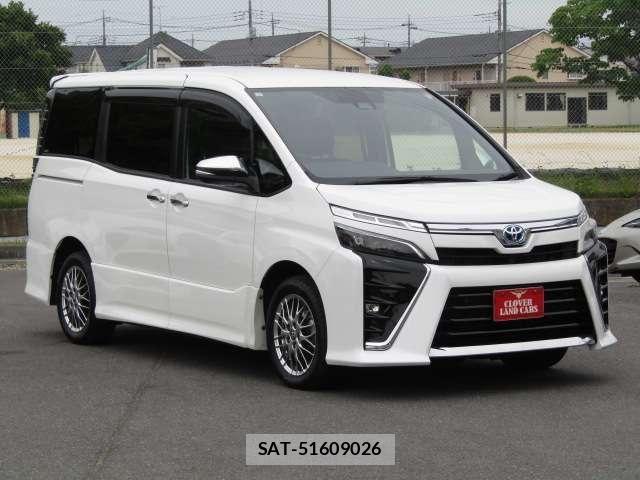 Toyota VOXY HYBRID 2021-07 7330785-18