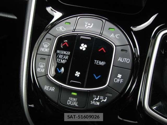 Toyota VOXY HYBRID 2021-07 7330785-8