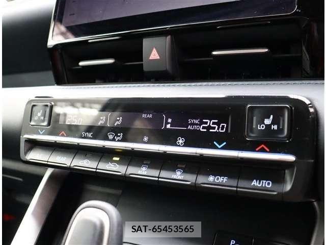 Toyota VOXY HYBRID 2023-07 7330784-12