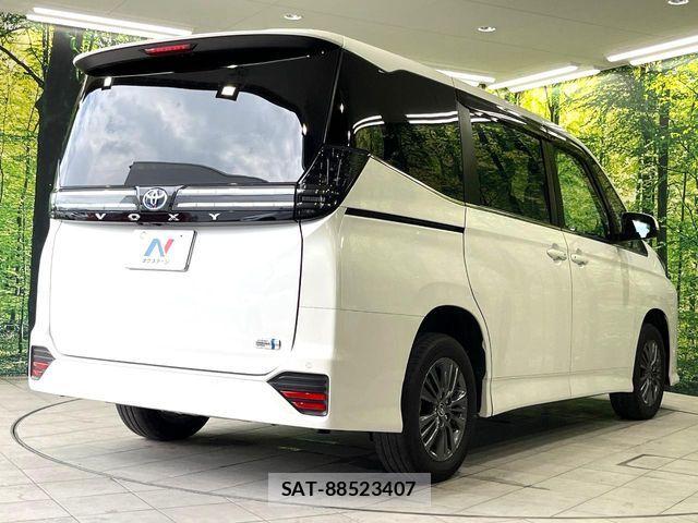 Toyota VOXY HYBRID 2024-10 7330783-17