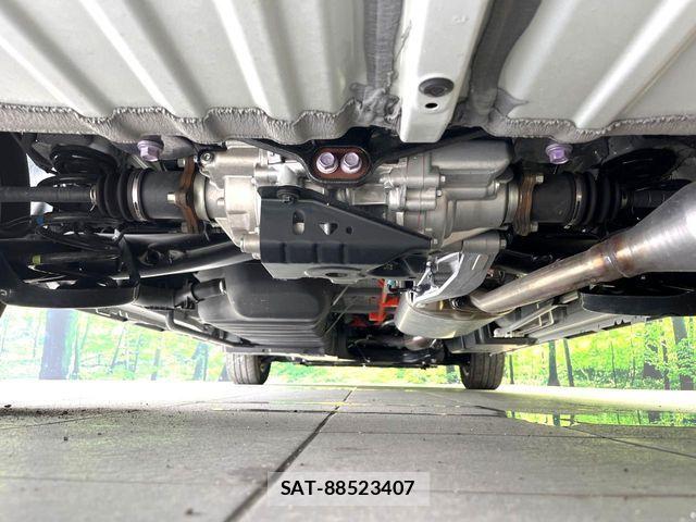 Toyota VOXY HYBRID 2024-10 7330783-19