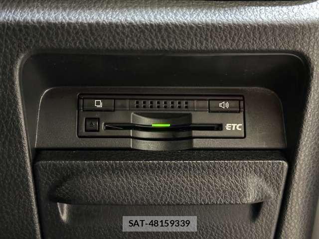 Toyota VOXY HYBRID 2014-07 7394593-14