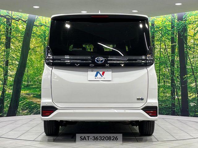 Toyota VOXY HYBRID 2023-10 7393652-16