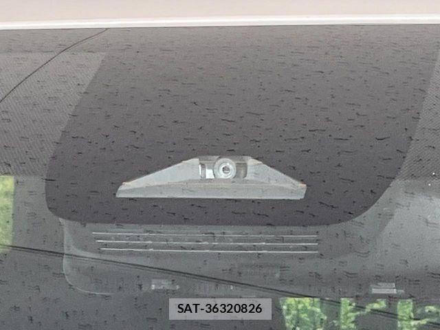 Toyota VOXY HYBRID 2023-10 7393652-5
