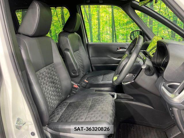 Toyota VOXY HYBRID 2023-10 7393652-8