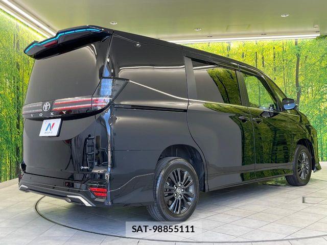 Toyota VOXY HYBRID 2026-01 7394586-16