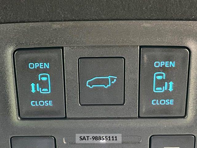 Toyota VOXY HYBRID 2026-01 7394586-5
