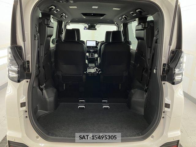 Toyota VOXY HYBRID 2023-05 7394595-13
