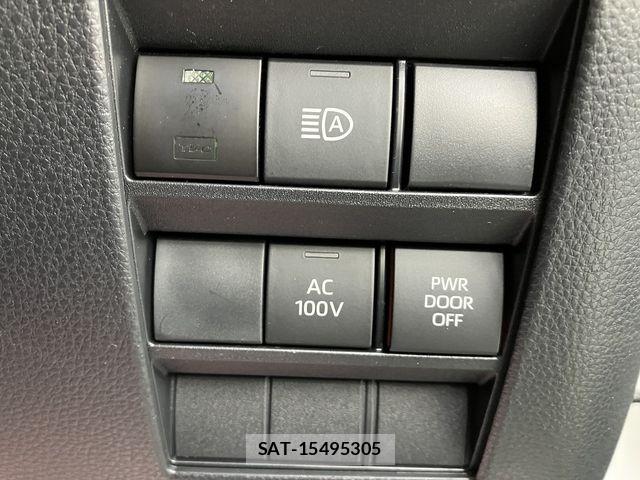 Toyota VOXY HYBRID 2023-05 7394595-18