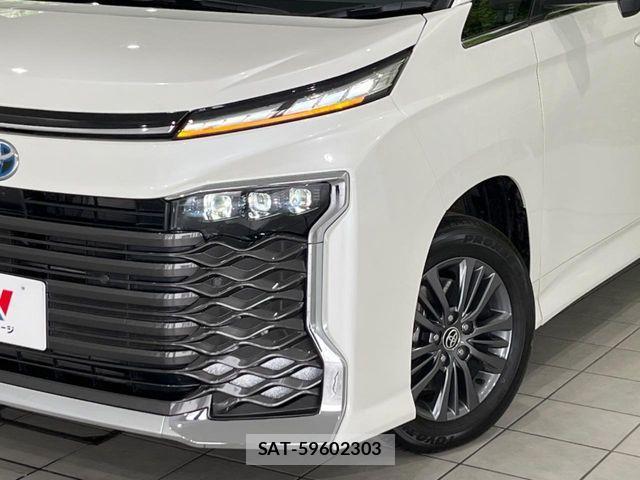 Toyota VOXY HYBRID 2025-10 7458511-12