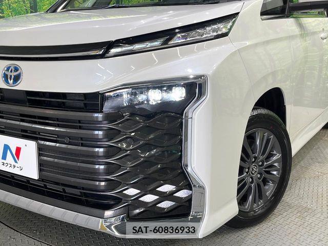Toyota VOXY HYBRID 2025-10 7458513-12